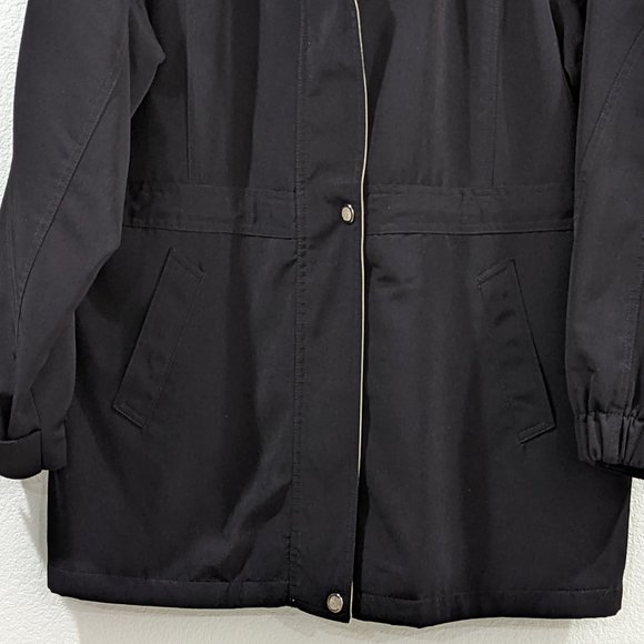 Liz Claiborne Black & Beige Lined Raincoat w/Removable Hood (LP) - Picture 10 of 11